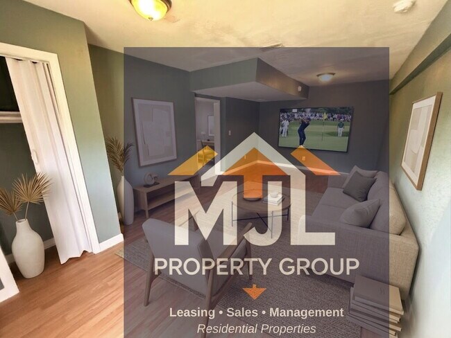 Foto del edificio - Spacious 3 Bedroom / 1 Bath Apartment in Sugar Creek *Ready Now*
