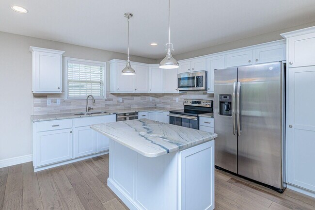 Foto del edificio - 5200 Shoal Creek Ct