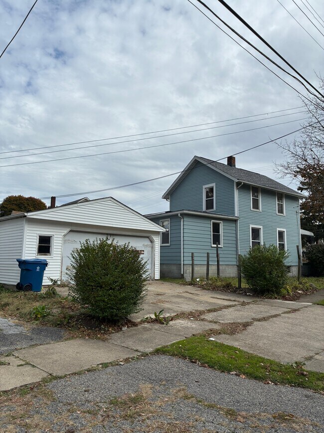 Foto del edificio - 189 E Prospect St