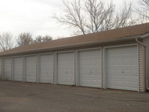 Garajes - 3616-3630 Ravenwood Cir