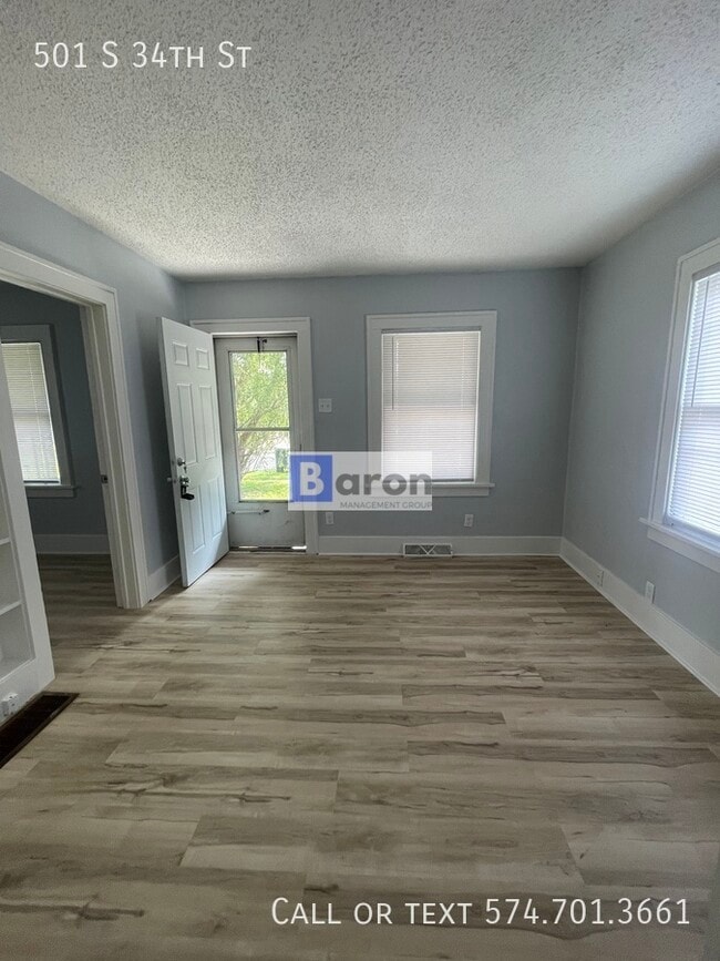 Building Photo - 501 S 34th St