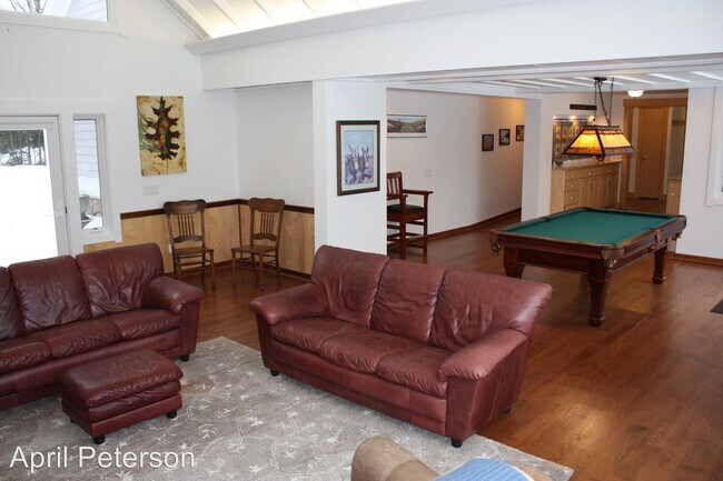 Building Photo - 5 br, 4.5 bath House - 5163 Greenwood Road