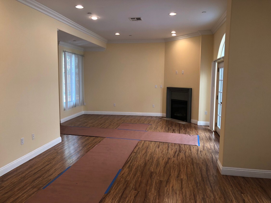 Foto principal - 609 W Stocker St