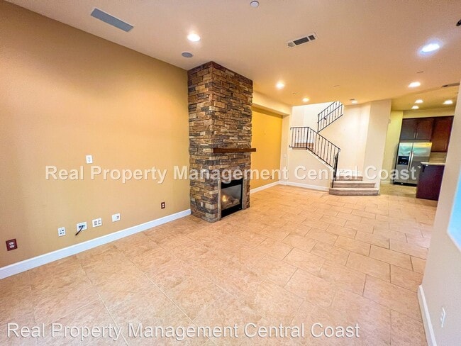 Building Photo - 3 br, 2.5 bath House - 1153 Spring Azure W...