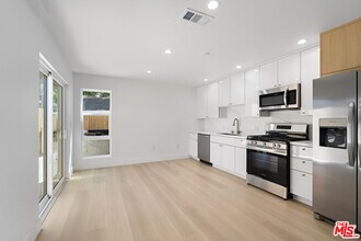 Building Photo - 10963 Calvert St