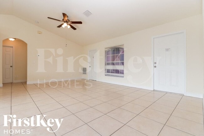 Foto del edificio - 3816 20th St W