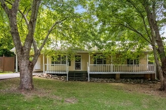 Building Photo - 155 Sunny Ln