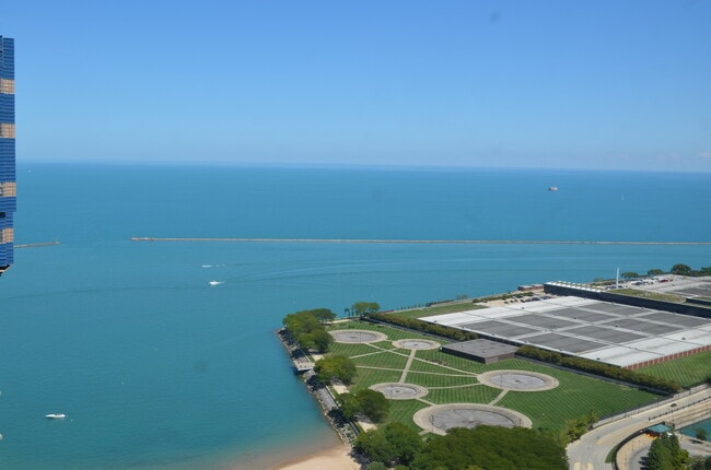 Foto del edificio - 474 N Lake Shore Dr