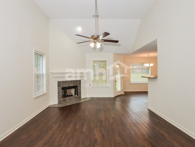 Building Photo - 1315 Chatman Cove