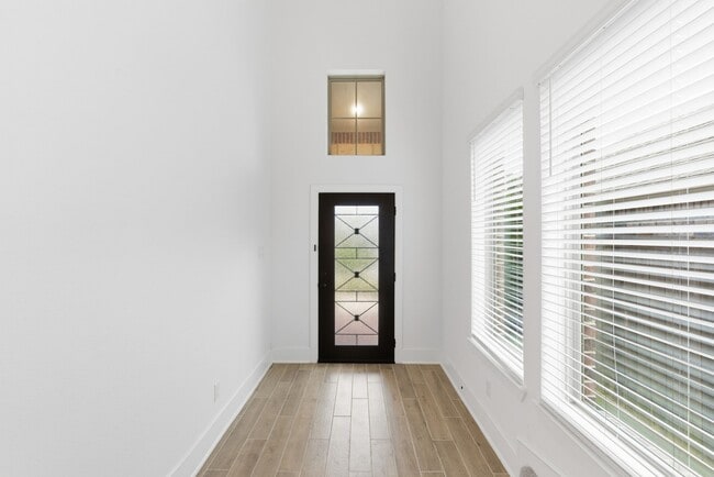 Foto del edificio - 10519 Cecilia Star Ln