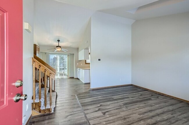 Foto del edificio - 9921 Hoyt Ln, Westminster, CO, 80021