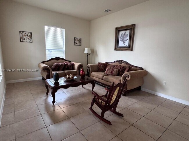 Foto del edificio - 9165 SW 170th Ave