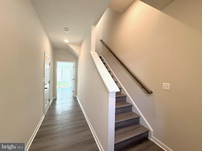 Foto del edificio - 45714 N Maxine Wy