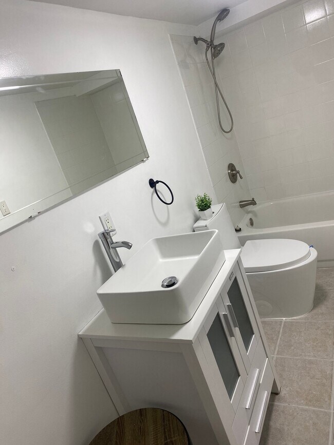 Foto del edificio - 5425 W Eddy St