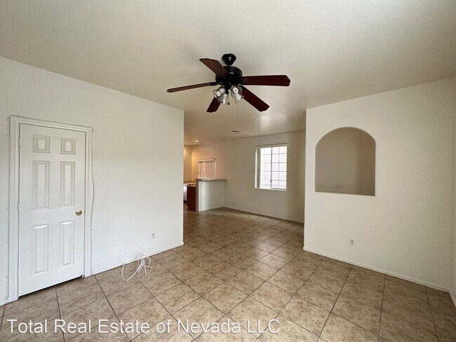 Foto del edificio - 3 br, 2 bath House - 9824 Overlook Ridge Ave.