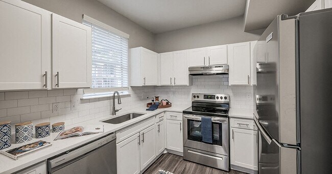 Building Photo - Broadstone New Territory Apartments