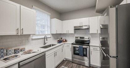 Building Photo - Broadstone New Territory Apartments