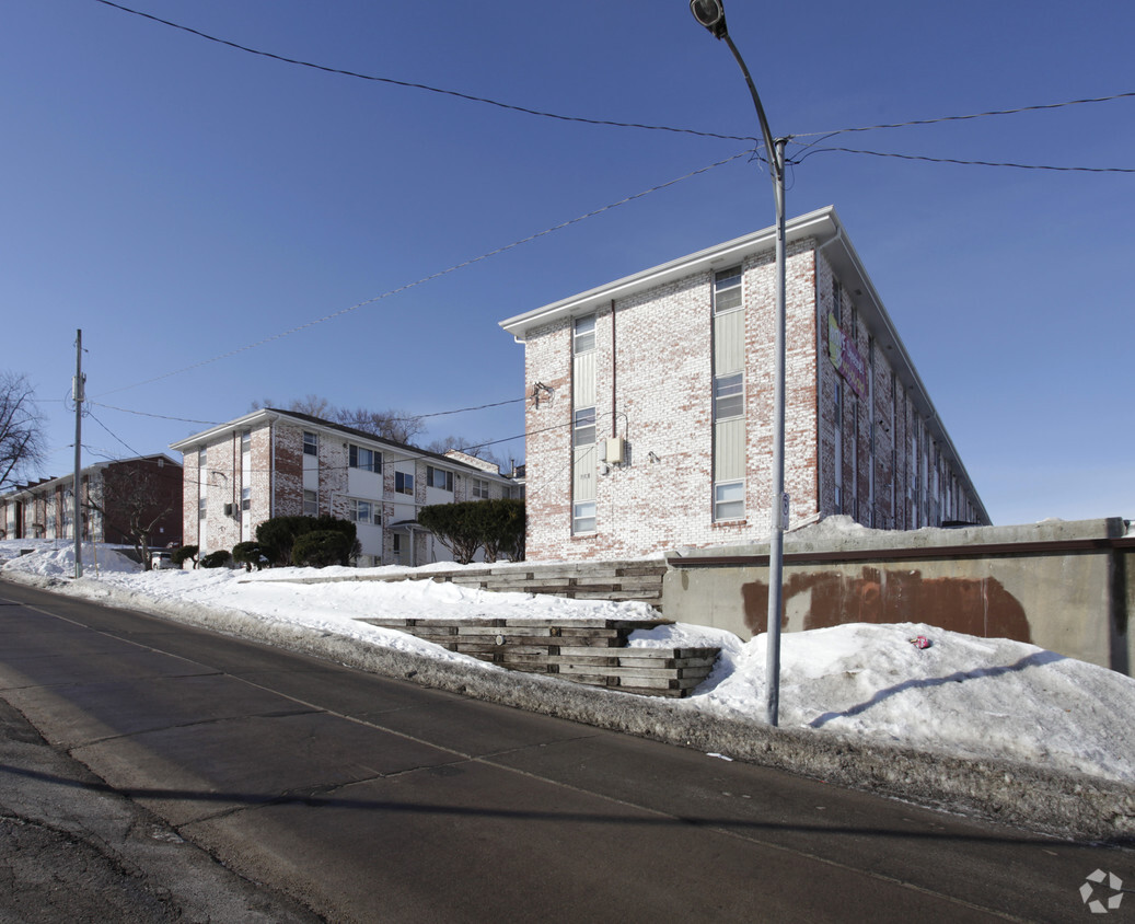 Building Photo - Horizon Heights Apartments