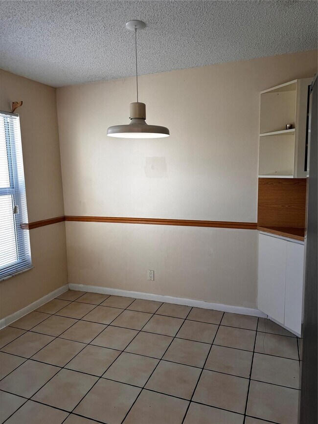 Foto del edificio - 401 NW 23rd St