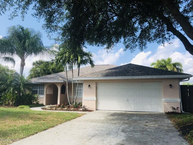 Building Photo - 270 Quail Dr
