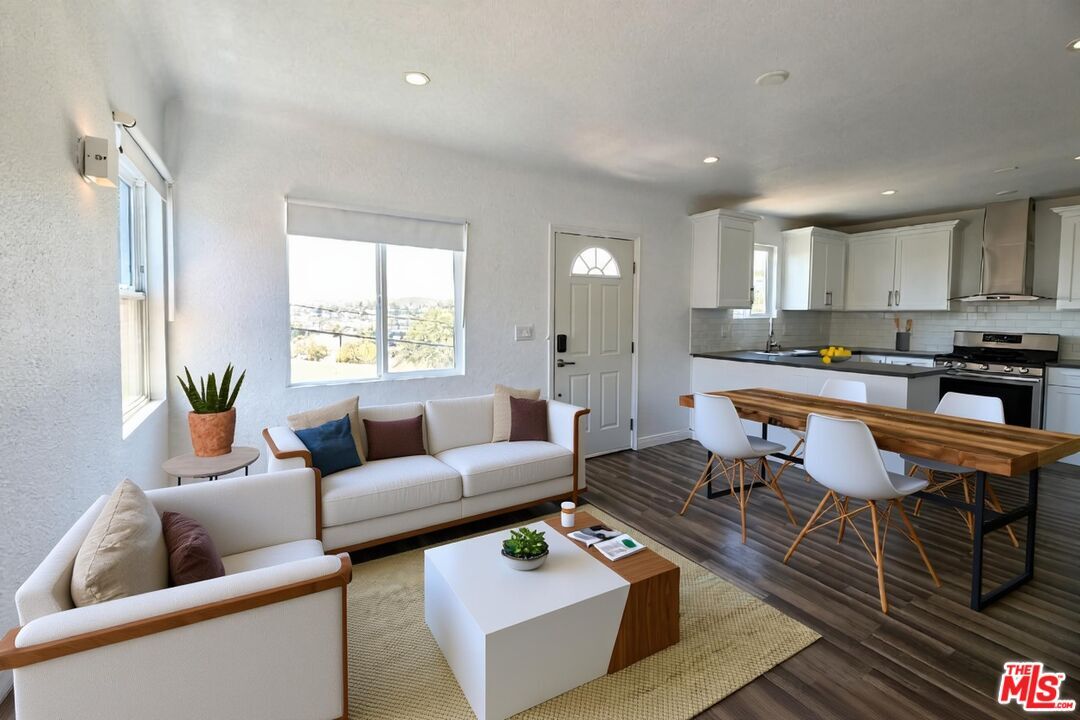 Primary Photo - 1416 Helen Dr