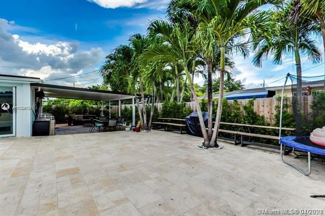 Building Photo - 5321 SW 89th Ct
