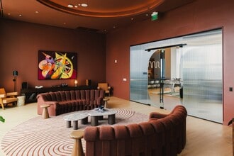 Building Photo - Linea