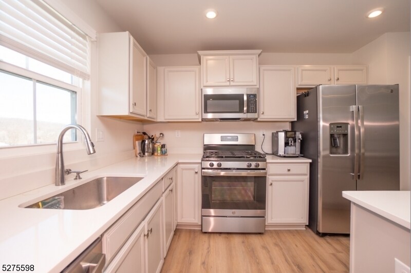 35 Lam Dr, Hamburg, NJ 07419 House Rental in Hamburg, NJ