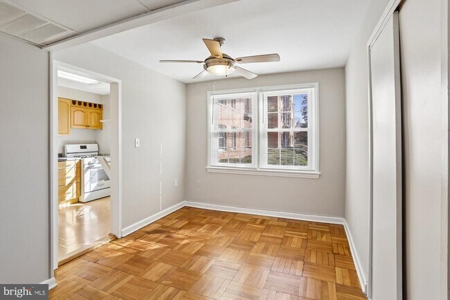 Foto del edificio - 6507 10th St