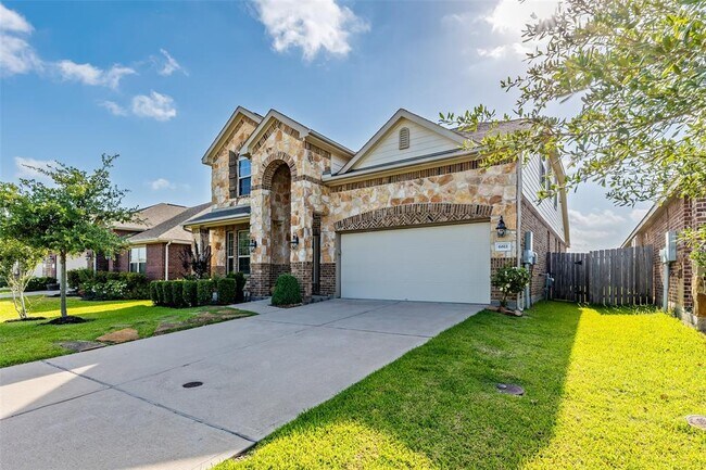 Foto del edificio - 6811 Peach Mill Ln
