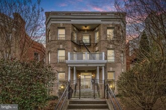 Building Photo - 1108 Columbia Rd NW