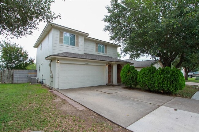 Building Photo - 14909 Chamberlain Ct