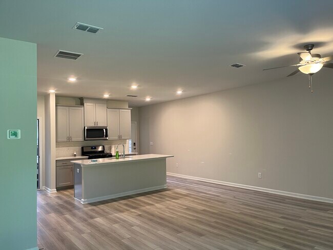 Foto del edificio - 1455 Villageside Ct