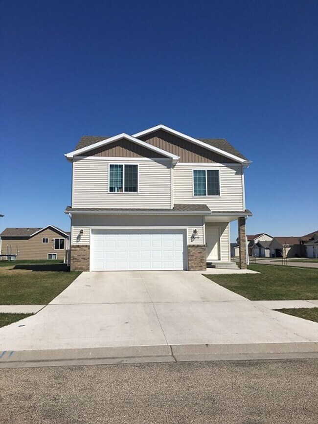 Foto del edificio - 3 Bed 3 Bath Single Family Home