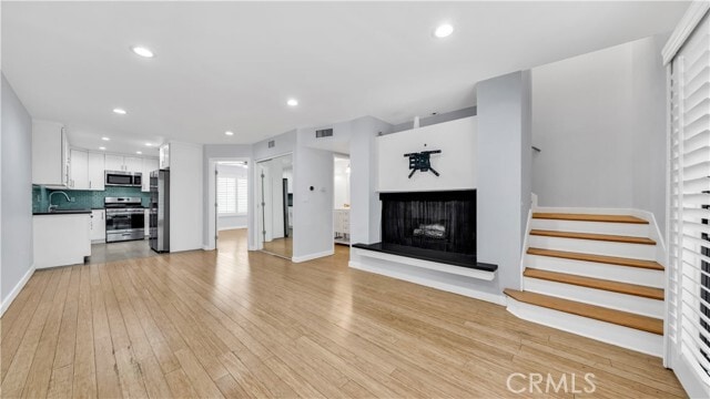 Building Photo - 7137 Shoup Ave