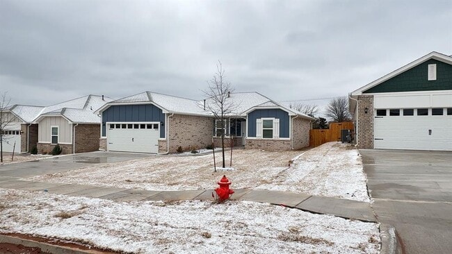 Building Photo - 4308 NE 123rd St