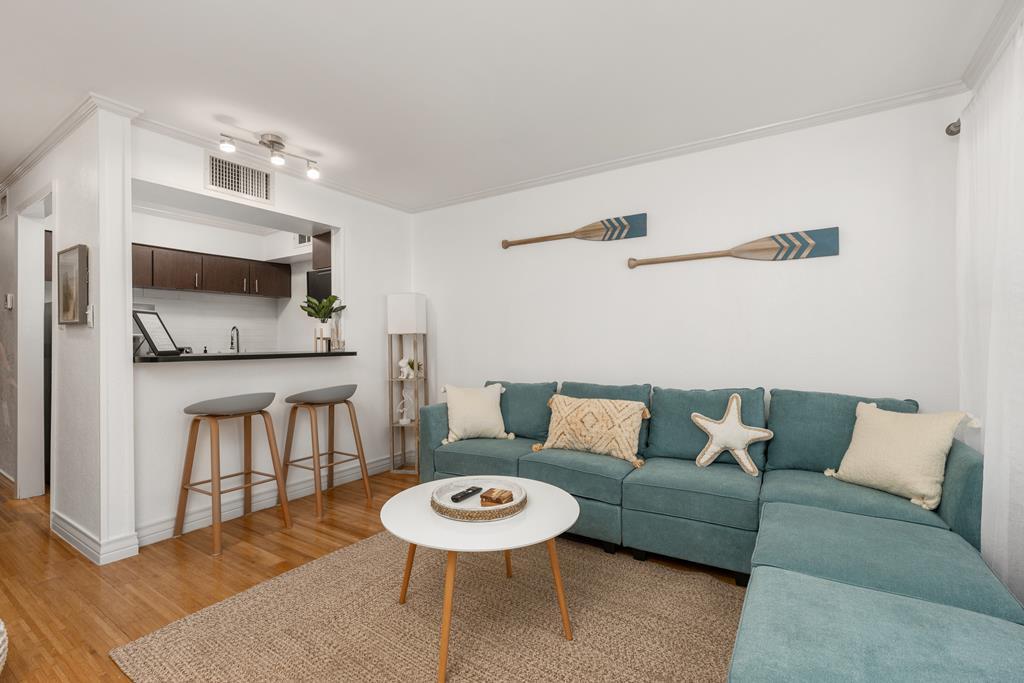 Foto principal - 211 W Bahama St