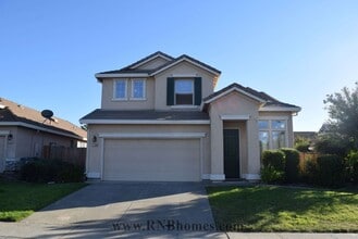 Building Photo - 2108 Macaw Ln