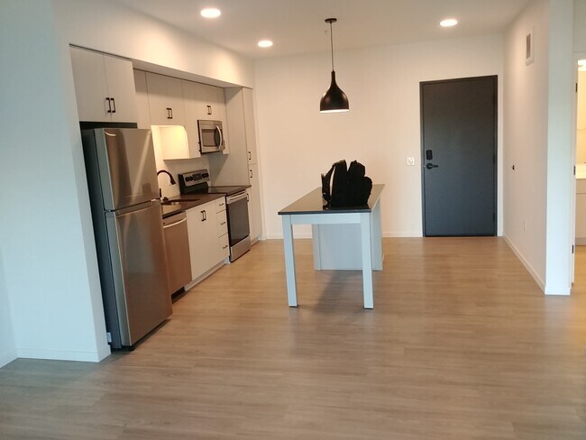 Foto del edificio - 255 Western Ave N