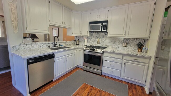 Foto del edificio - 3 Bedroom Home with Mountain Views Bordering National Forest