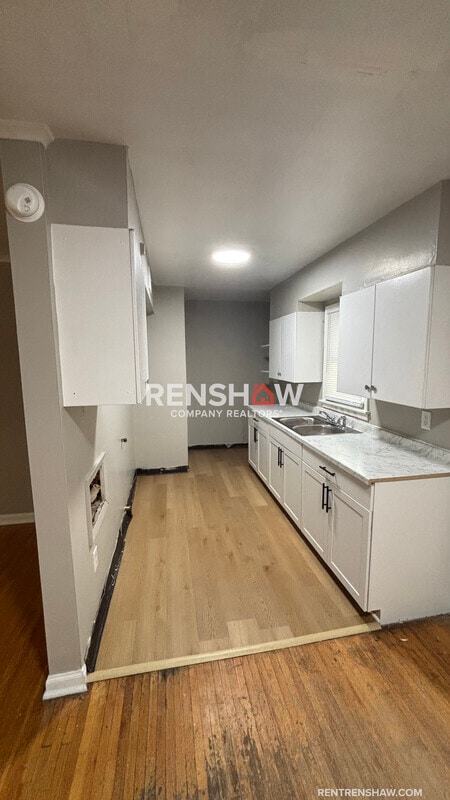 Building Photo - 4667 Violet Ave