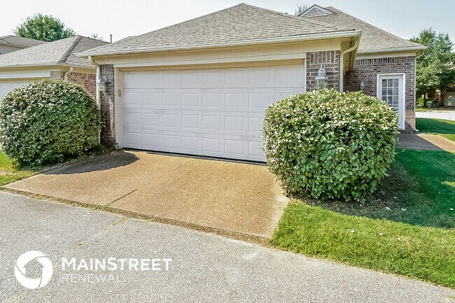Foto del edificio - 2416 Gardenbrook Dr