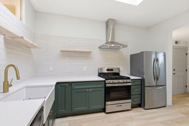 Foto del edificio - 2387 NW Thurman St