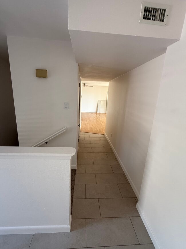 Foto del edificio - 4800 N Stanton St
