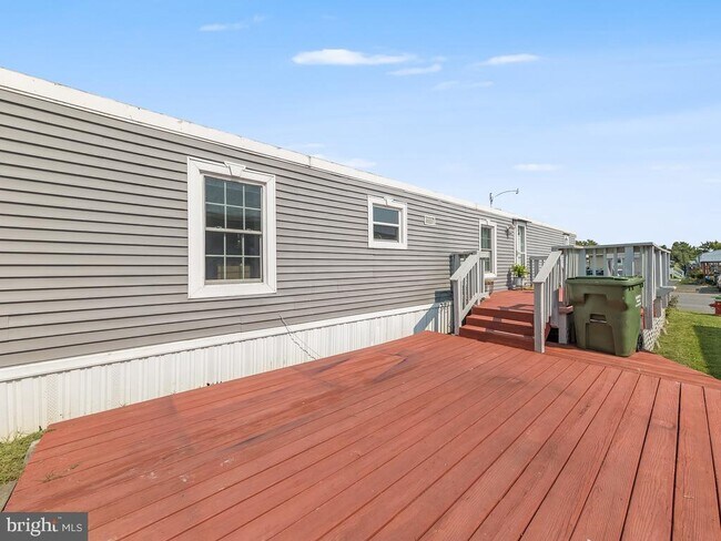 Foto del edificio - 25 Renee Rd