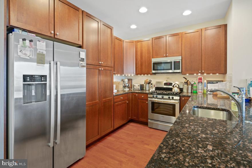 Foto principal - 600 S 24th St