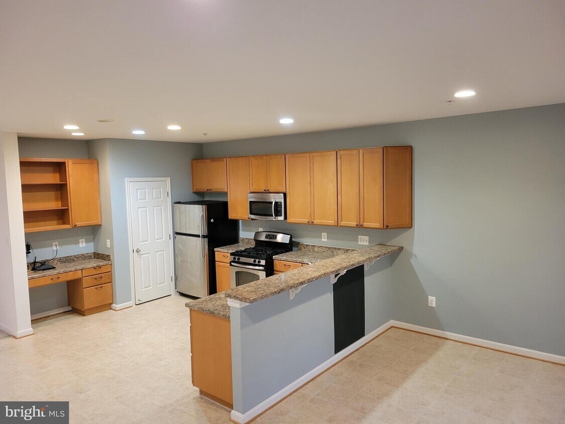 45622 Catalina Ln, California, MD 20619 Townhome Rentals in