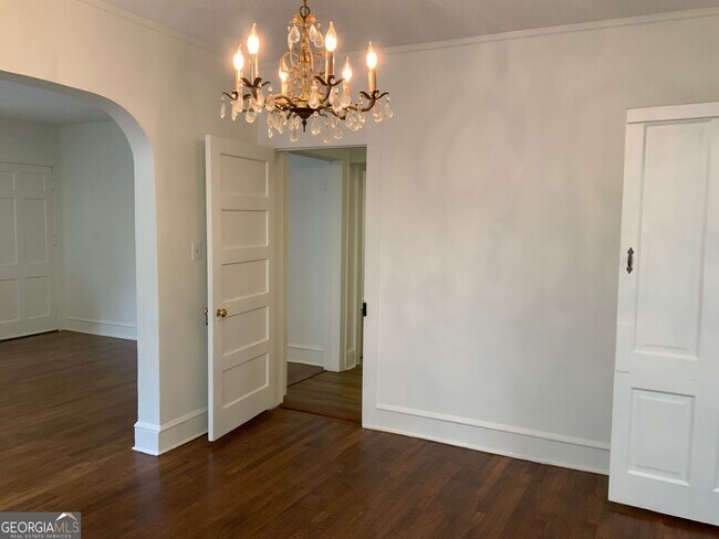 Foto del edificio - 204 Oakwood St NW