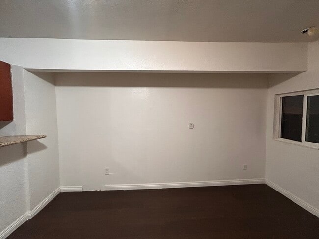 Foto del edificio - 209 N Eastman Ave