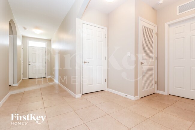 Foto del edificio - 710 SW 12th St